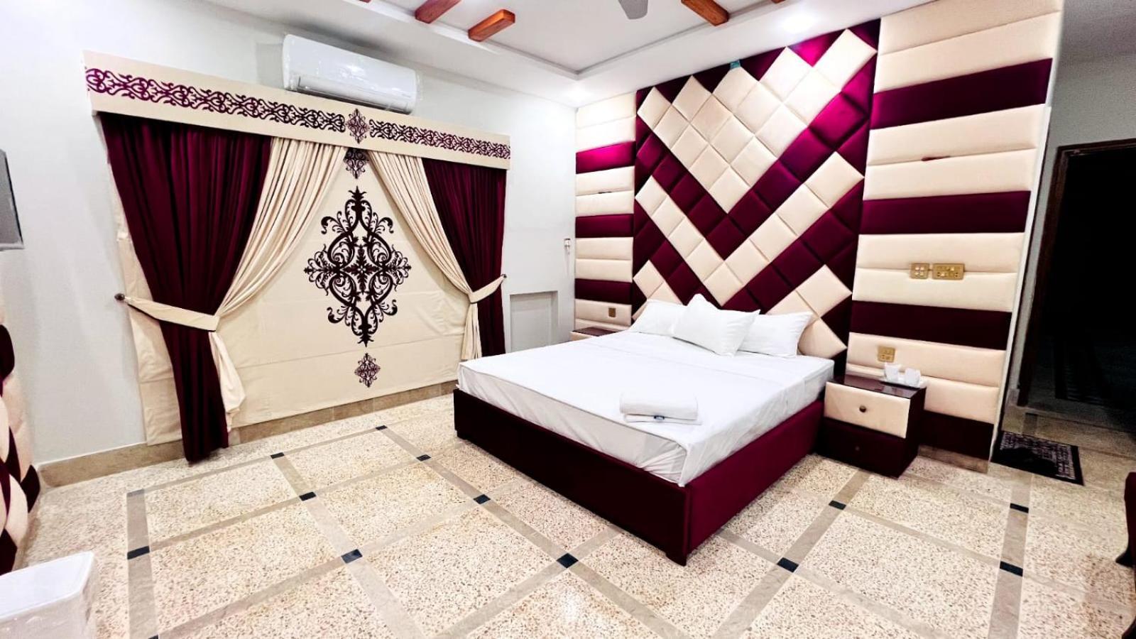 Lavish Inn Islamabad Exterior photo